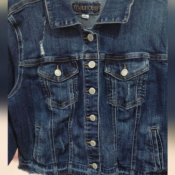 Womens Cropped Distressed Denim Jacket ⛵️ - Picture 3 of 3